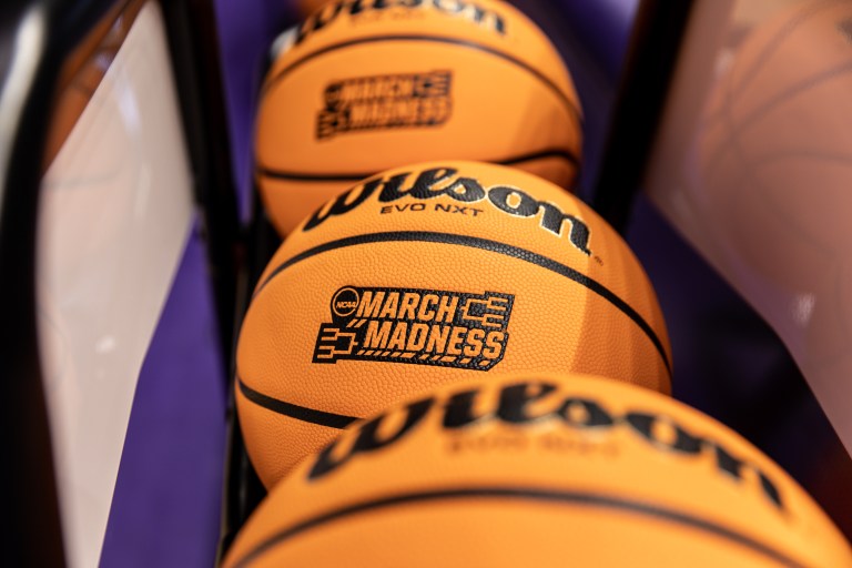 How to build a contrarian NCAA bracket