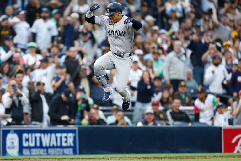 MLB Top Plays Based on Betting Splits, Power Ratings and Trends (May 25)