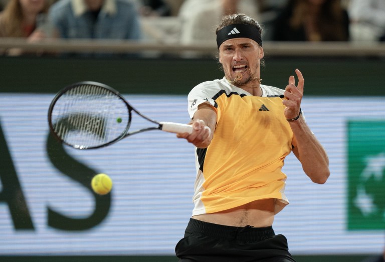 French Open Predictions: Casper Ruud vs. Alexander Zverev semifinals odds, picks and analysis