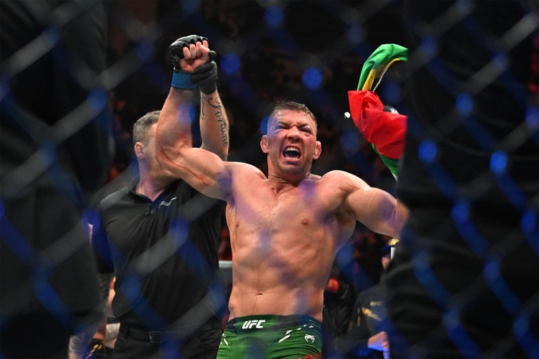 UFC 305: Du Plessis vs. Adesanya Odds, Picks, Predictions and Best Bets