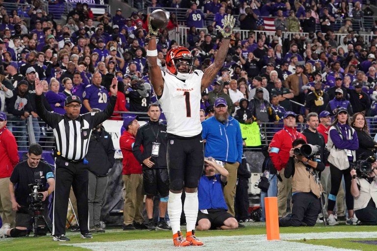 NFL Top Plays Based on Betting Splits, Power Ratings and Trends – Week 18