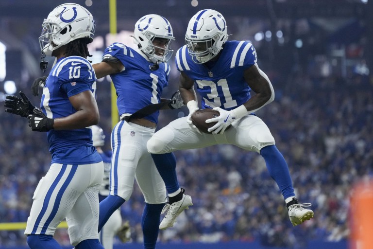 NFL Week 12 Best Bets, Picks and Predictions from Wes Reynolds