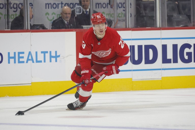 NHL Predictions: Expert Picks on Monday, December 9