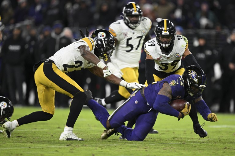 Steelers vs. Ravens Predictions: NFL Playoffs Wild Card Game odds, picks and player props
