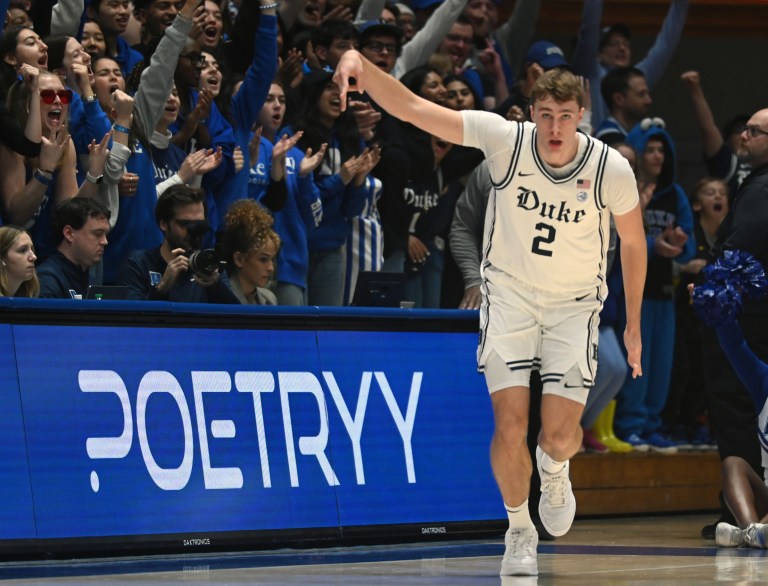 Shared Statistical Traits of College Basketball Contenders